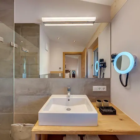 Stefan - In Den Kitzbueheler Alpen アパート